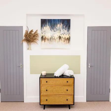 Holiday home Muriel Retreat - Central Location - Free Parking, Fast Wifi, Smarttv With Netflix By Yoko Property Redcar
