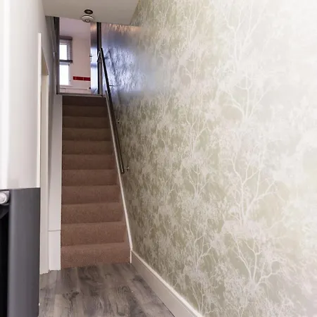 Muriel Retreat - Central Location - Free Parking, Fast Wifi, Smarttv With Netflix By Yoko Property Redcar